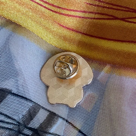 🍂 Kawaii Mushroom Enamel Pin | Cute Cartoon Lapel Pin - Picture 2 of 3